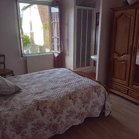 Aurelie Hotel Saint-Pierre-le-Moutier Luaran gambar