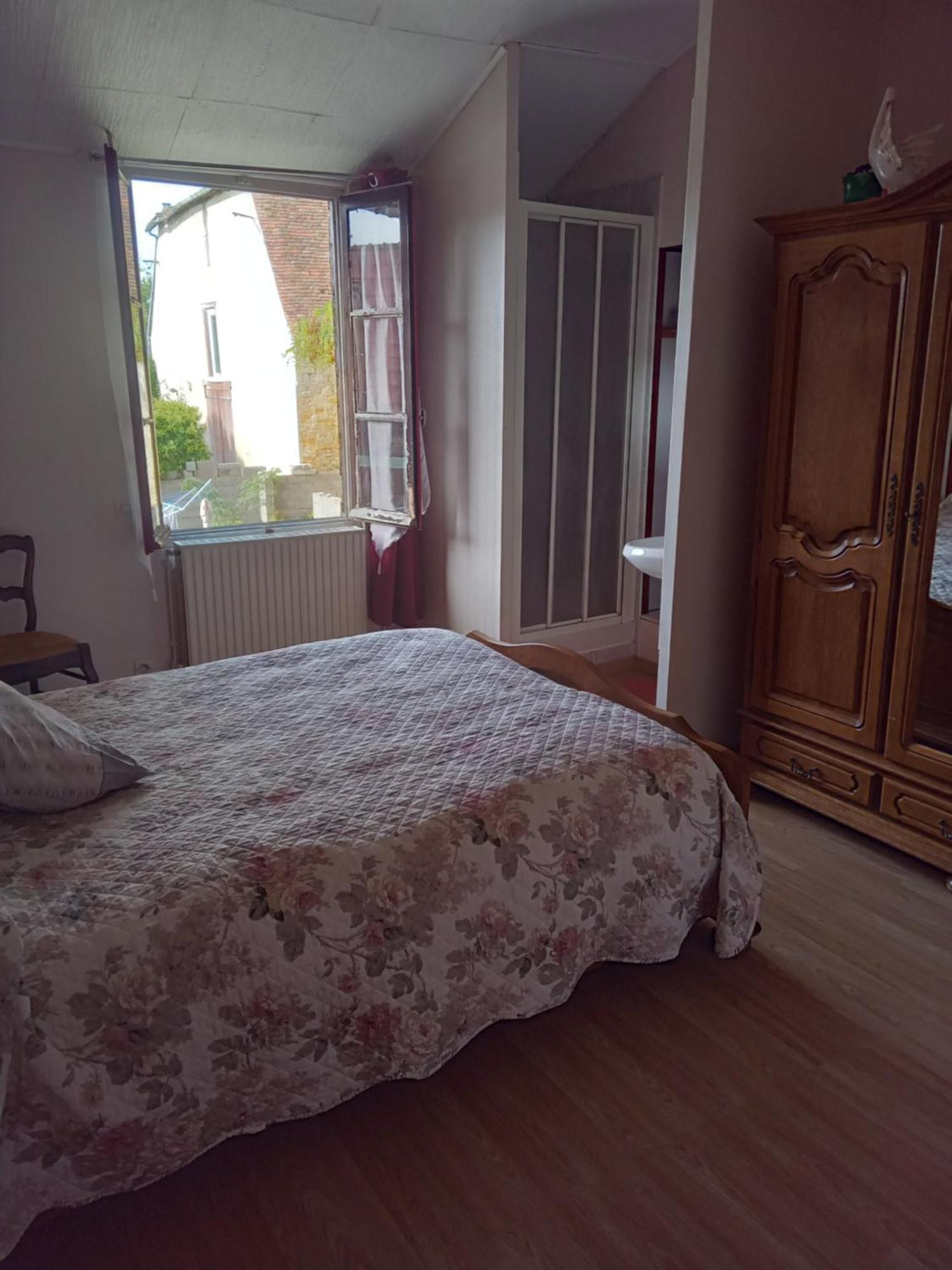 Aurelie Hotel Saint-Pierre-le-Moutier Luaran gambar