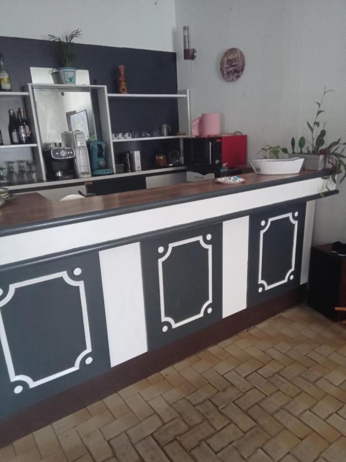 Aurelie Hotel Saint-Pierre-le-Moutier Luaran gambar